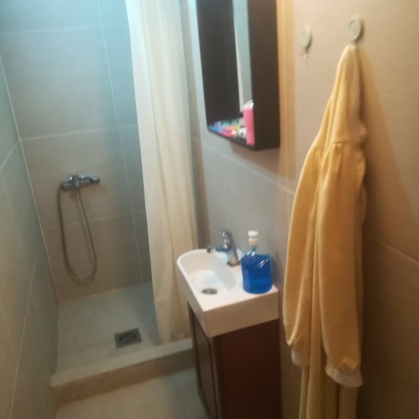 Cozy 1-bedroom Apartment With Wifi, Ac In Beautiful Nis - Niş