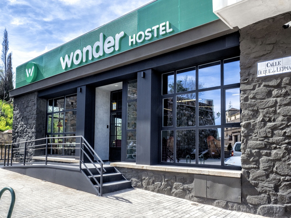 Wonder Hostel - Tolède