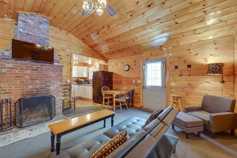 Laconia Cabin Rental < 1 Mi To Lake Winnipesaukee! - Laconia, NH