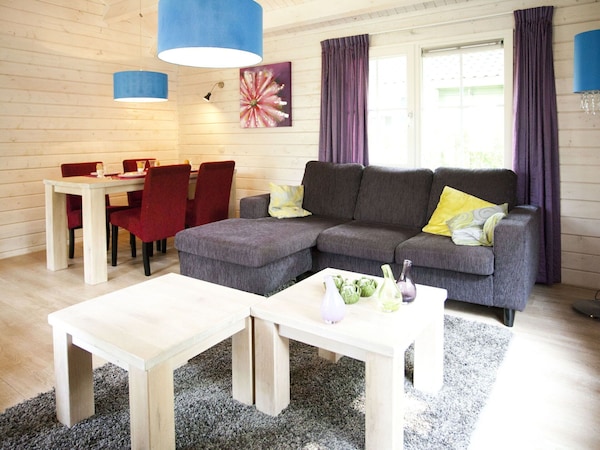 Bel Appartement Dans Une Maison De Vacances Avec Wifi, Piscine, Tv Et Terrasse - Venlo