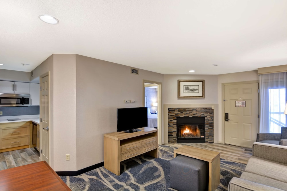Homewood Suites By Hilton Hartford/windsor Locks - Connecticut