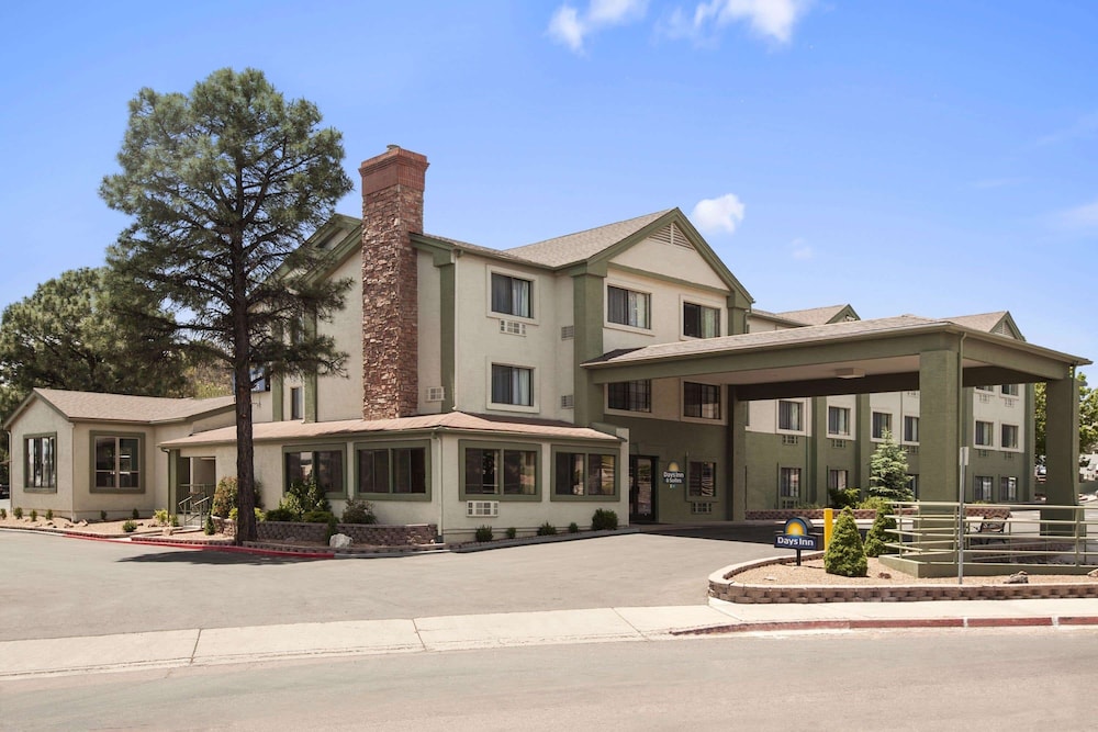 Days Inn & Suites By Wyndham East Flagstaff - Flagstaff