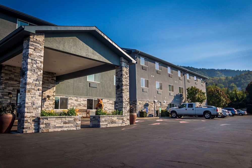 La Quinta Inn & Suites By Wyndham Grants Pass - Rogue River, OR