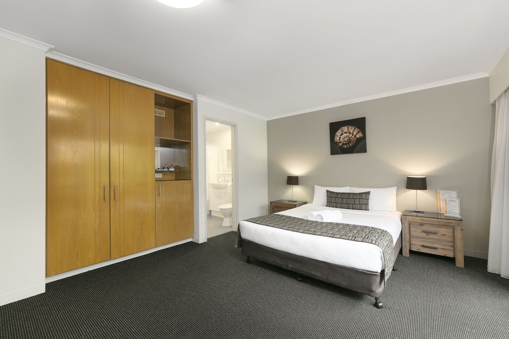 Mt Ommaney Hotel Apartments - Oxley