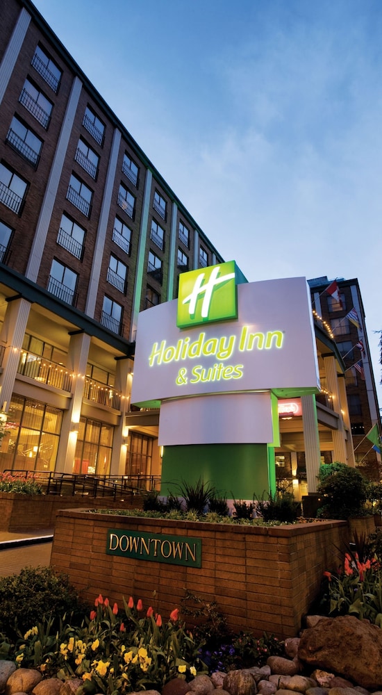 Holiday Inn Vancouver Downtown & Suites - Richmond