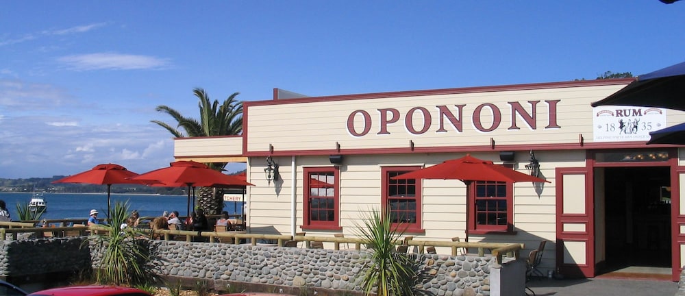 Opononi Resort - Northland