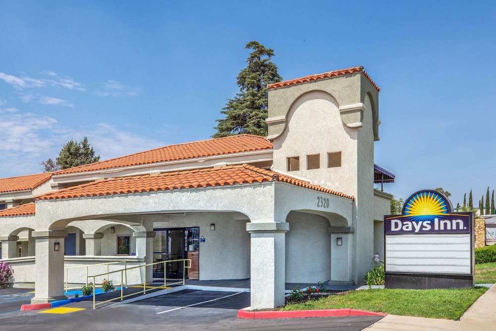 Days Inn By Wyndham Banning Casino/outlet Mall - Beaumont, CA