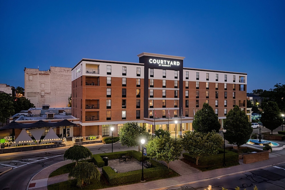 Courtyard By Marriott Springfield Downtown - Yellow Springs, OH