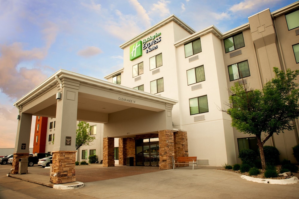 Holiday Inn Express Hotel & Suites Norfolk, an IHG hotel - Norfolk, NE