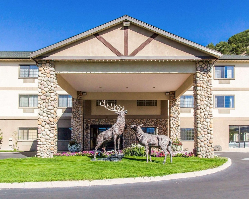 Quality Inn & Suites Vail Valley - Eagle