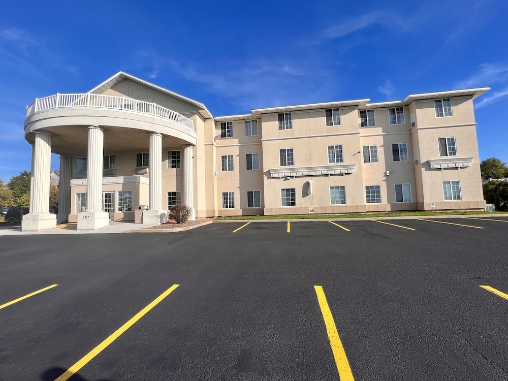 GrandStay Residential Suites - Madison East - Madison