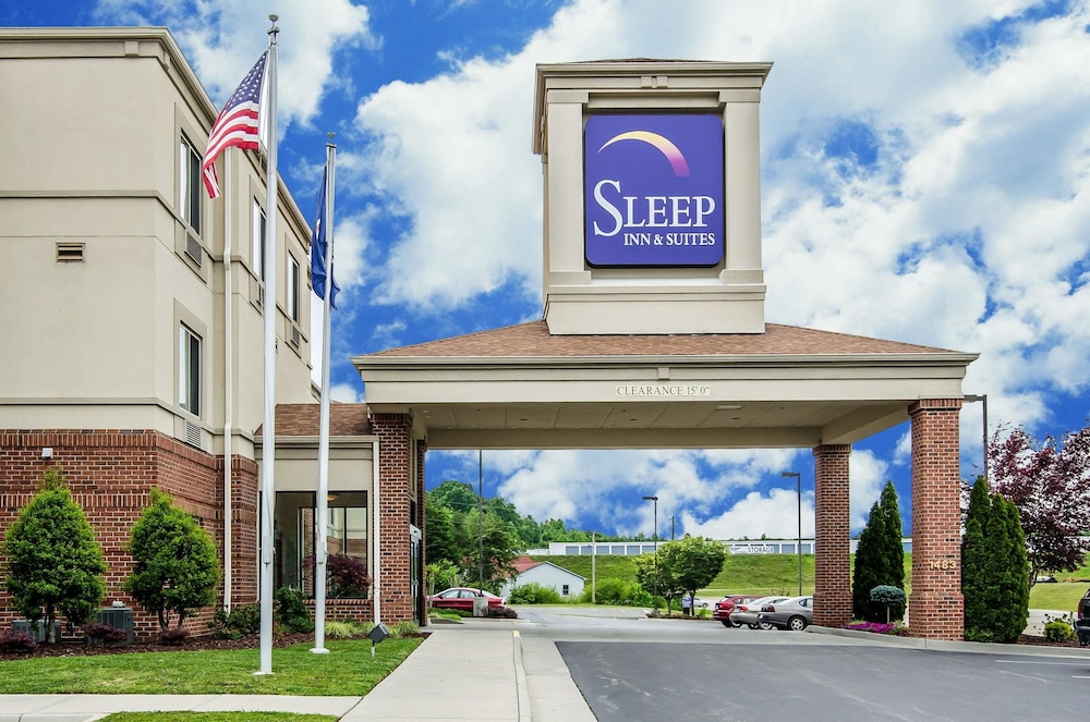 Sleep Inn & Suites Danville Hwy 58 - Danville, VA