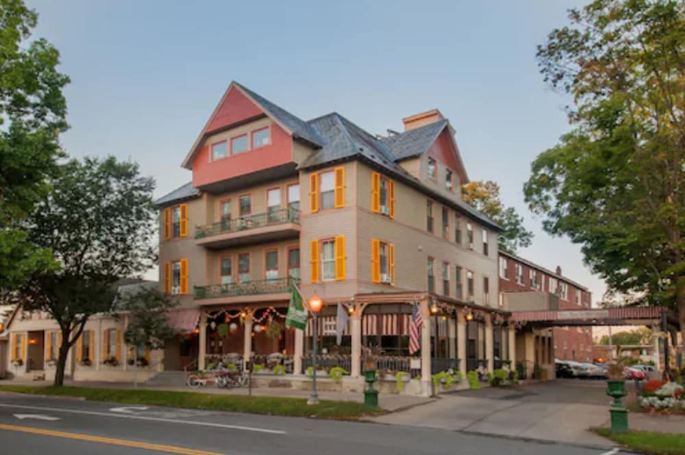 The Inn At Saratoga - Saratoga Springs