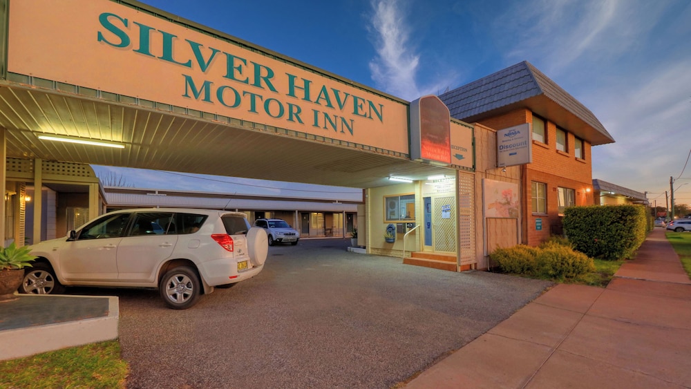 Silver Haven Motor Inn - White Cliffs