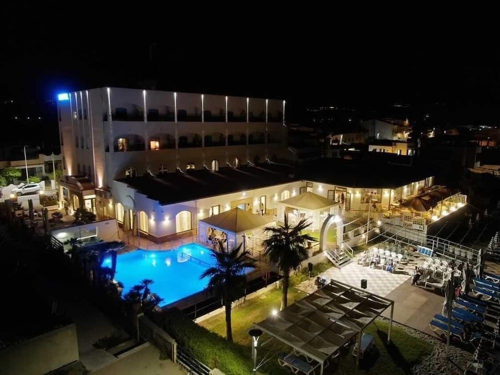 Hotel Il Gabbiano Beach - Terme Vigliatore