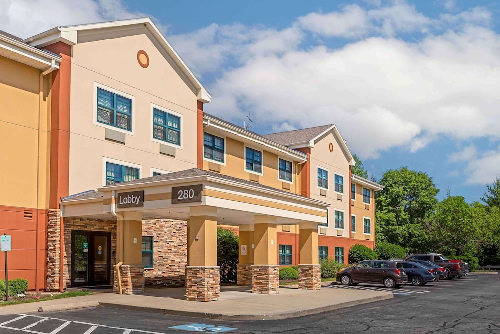 Extended Stay America Suites Foxboro Norton - Watson Pond, MA