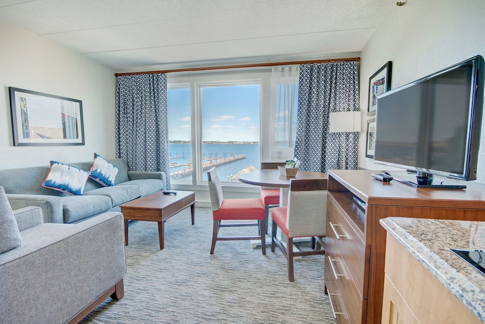 Wyndham Inn On The Harbor ~ One Bedroom Harborfront Suite - Tiverton, RI