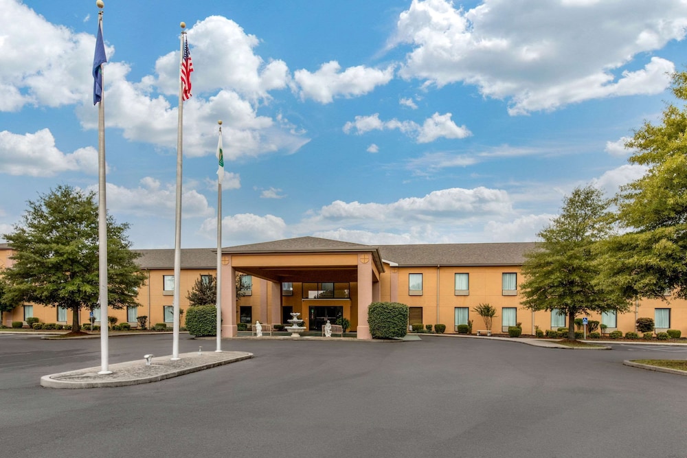 Quality Inn & Suites Benton - Draffenville - Kentucky