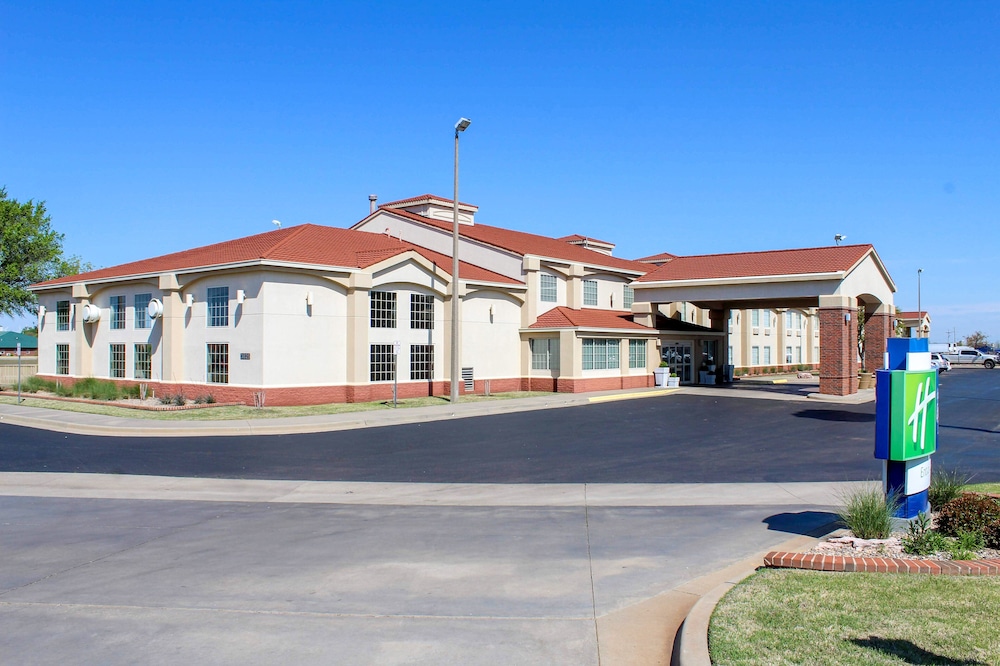 Holiday Inn Express Hotel and Suites Weatherford, an IHG hotel - Weatherford, OK