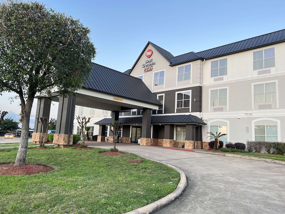 Best Western PLUS Hobby Airport Inn and Suites - Pearland