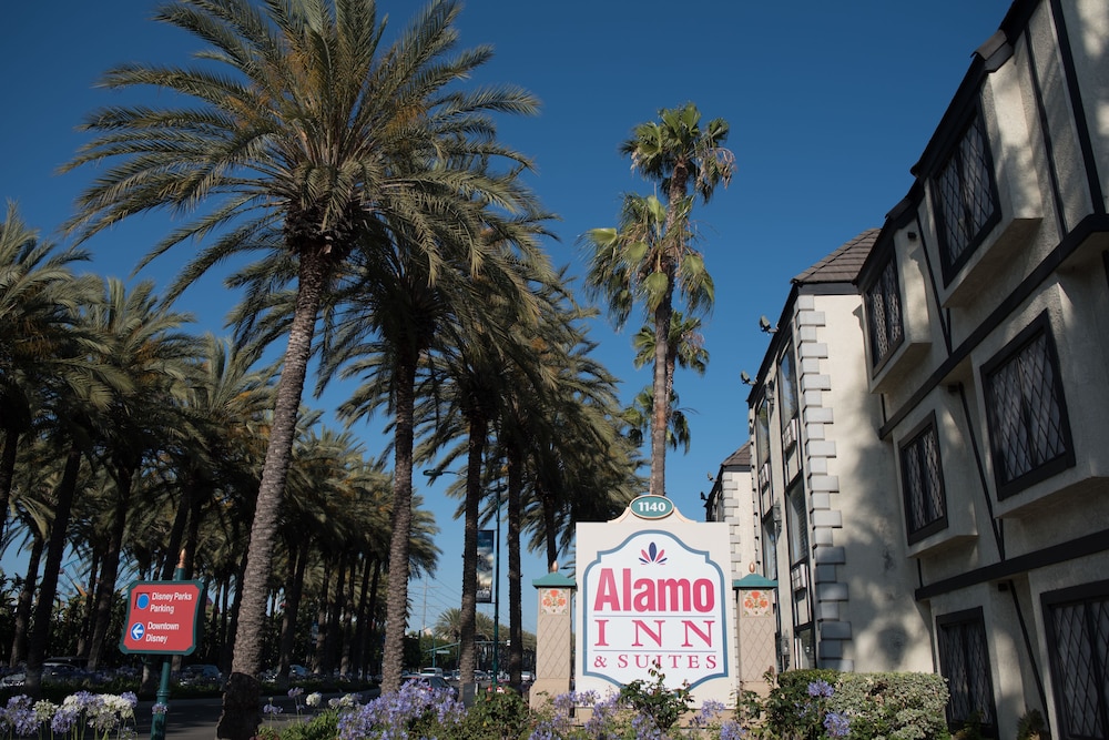 Alamo Inn & Suites - Fullerton, CA