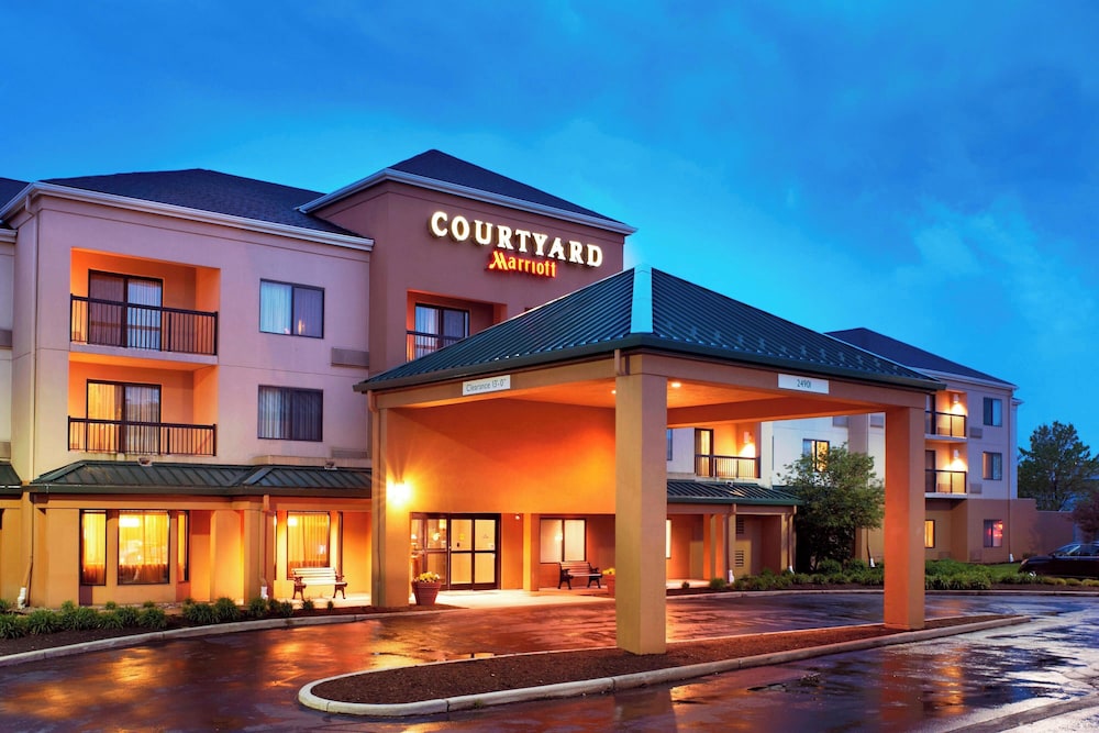 Courtyard By Marriott Cleveland Airport North - Berea, OH