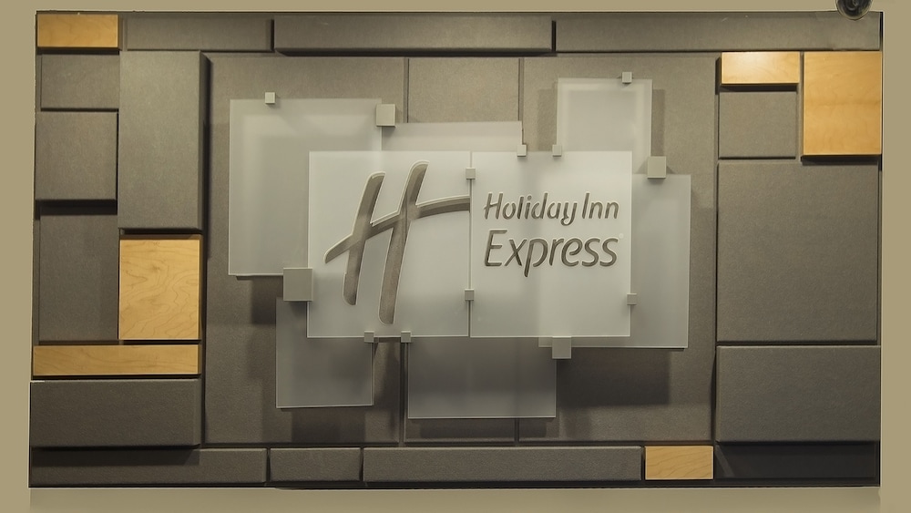 Holiday Inn Express San Antonio-airport, An Ihg Hotel - San Antonio, TX