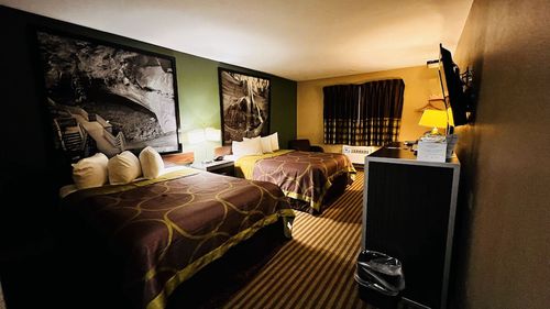 Super 8 By Wyndham Fremont Ne - Midland Beach, Fremont