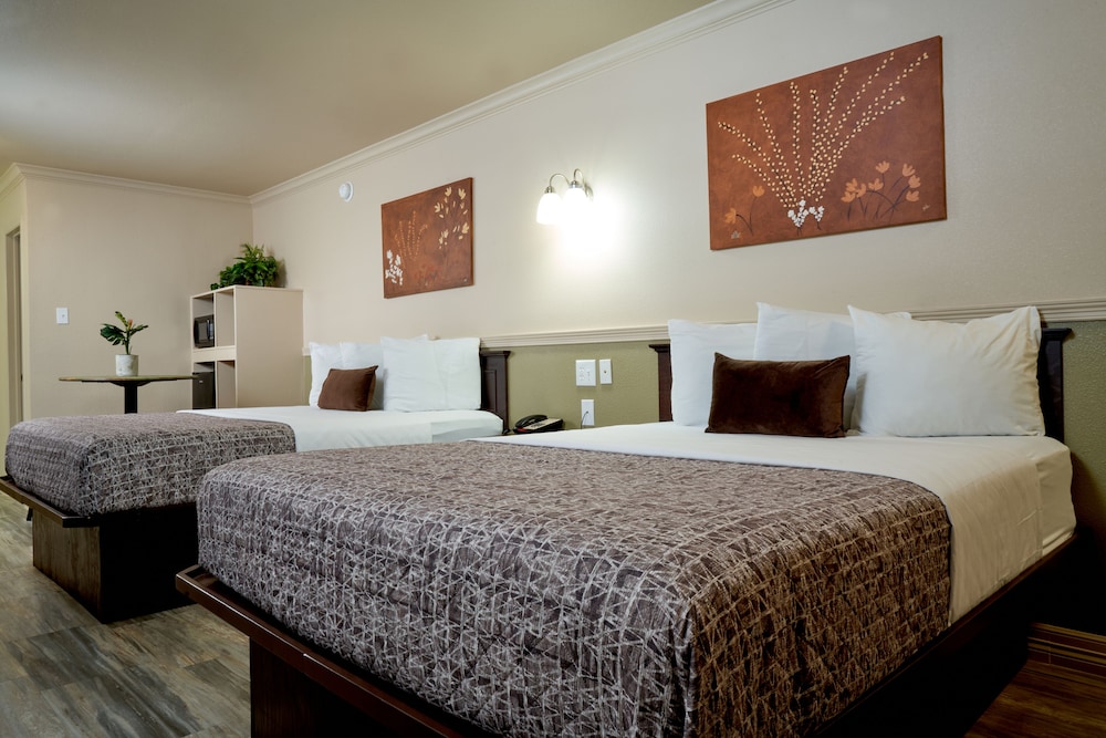 Family Garden Inn & Suites - Nuevo Laredo