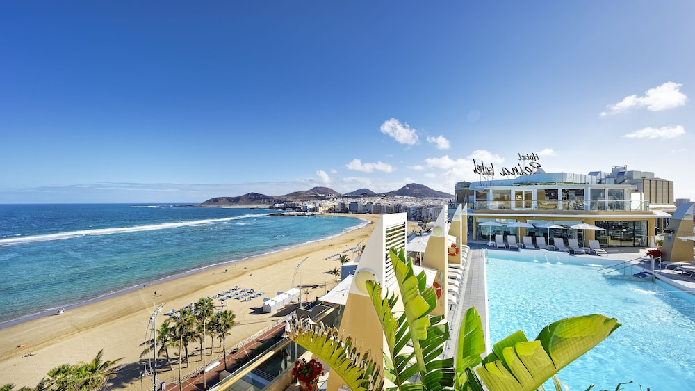BULL Reina Isabel & SPA - Canary Islands
