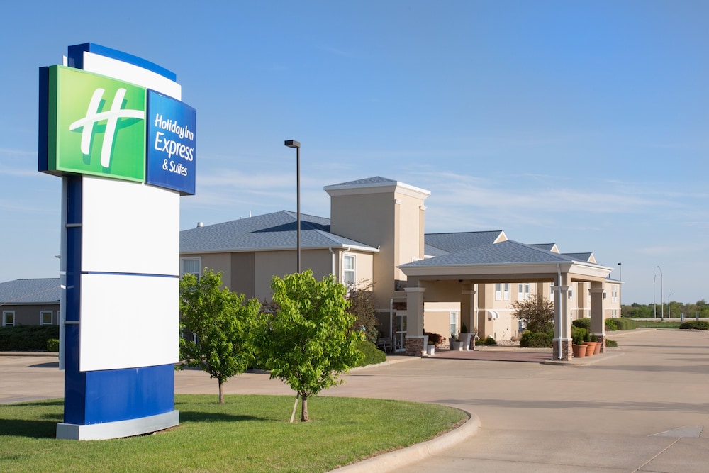 Holiday Inn Express & Suites Abilene, An Ihg Hotel - Abilene, KS