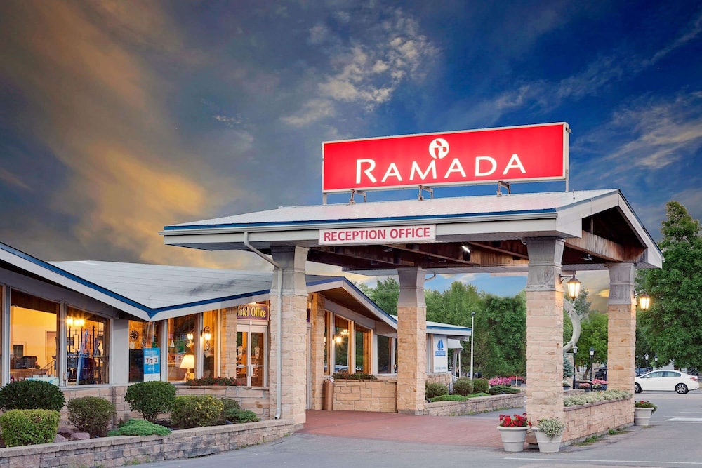 Ramada By Wyndham Gananoque Provincial Inn - Lansdowne, ON, Canada