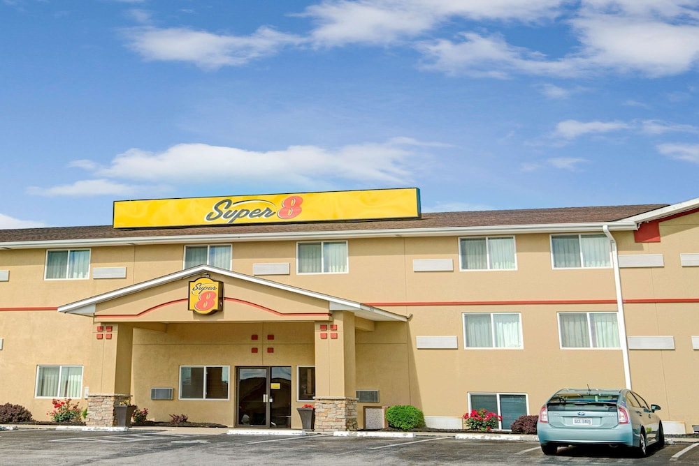 Super 8 By Wyndham Independence Kansas City - Independence, MO