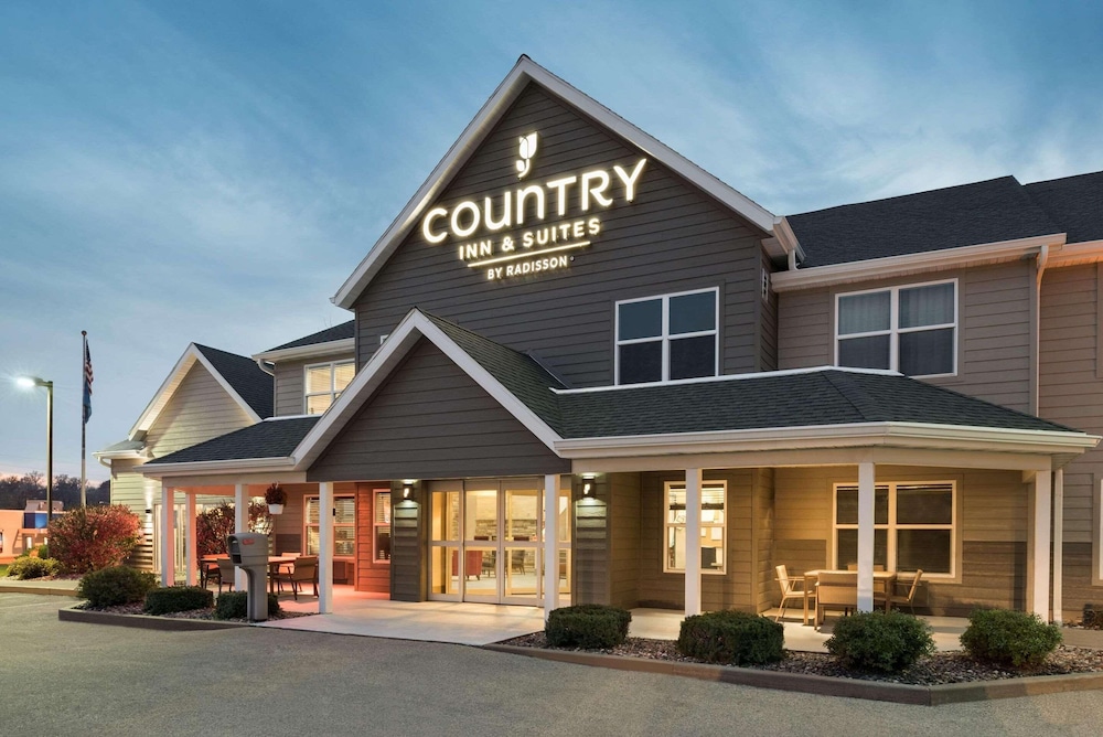 Country Inn & Suites By Radisson, Platteville, Wi - Belmont