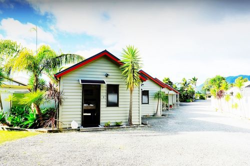 Tairua Shores Motel - Tairua