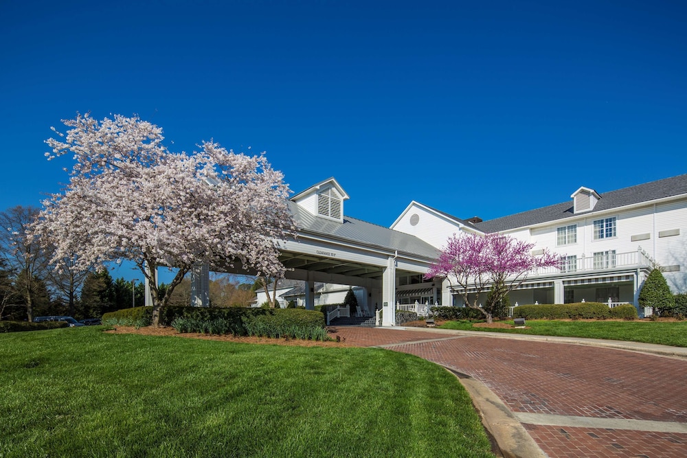 DoubleTree by Hilton Raleigh Durham Airport at Research Triangle Park - Cary, NC