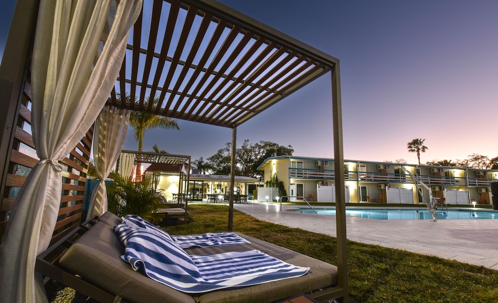Golden Host Resort - Sarasota - Sarasota, FL