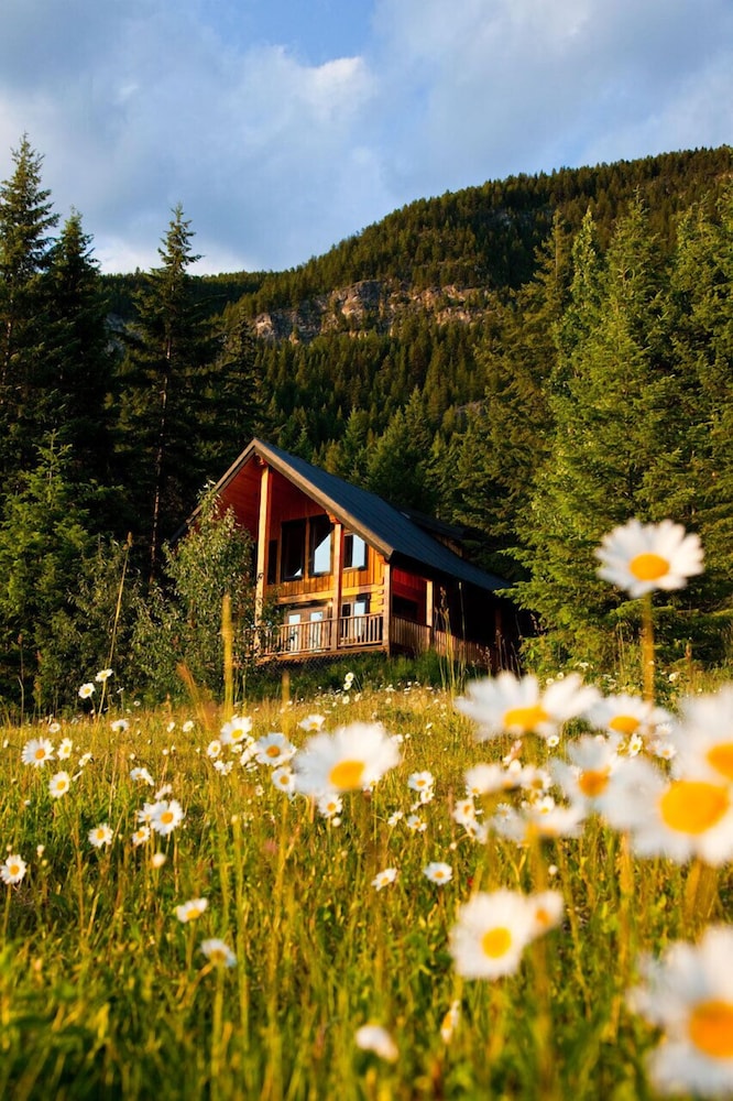 Luxuriöse Blockhütte Mit 2 Schlafzimmern In Golden - Canada Select 4 Approved - 