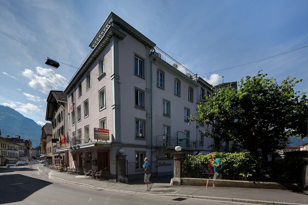 Alplodge Interlaken - Hostel - Séez