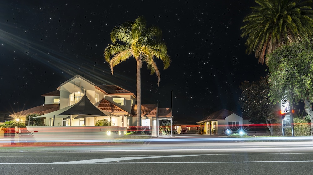 Pacific Coast Motor Lodge - Matata, New Zealand