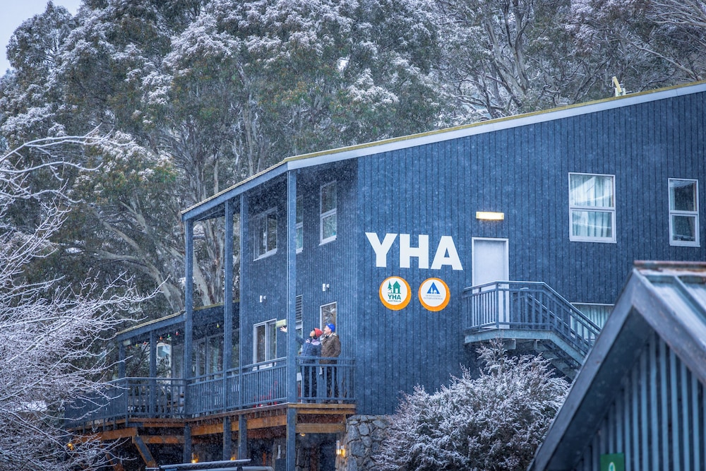 Cosy Bed In 4 Share Room (Female Only) - Thredbo