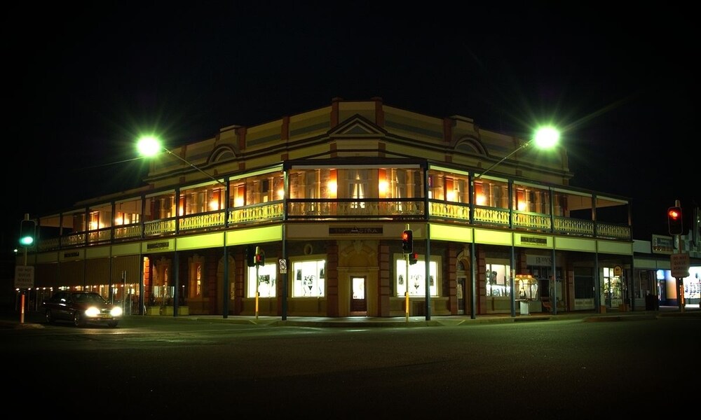 The Astra Hotel - Broken Hill