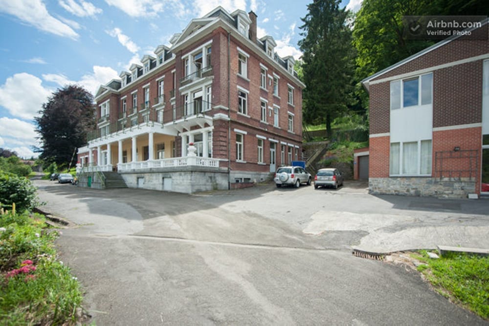Splendid Palace Dinant Hostel - Dinant