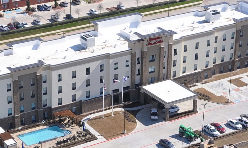 Hampton Inn & Suites Dallas/ft. Worth Airport South - Grand Prairie, TX