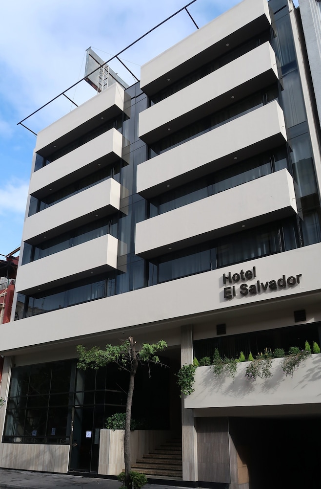 Hotel El Salvador - Álamos