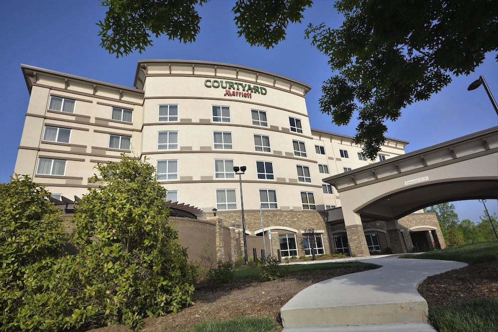 Courtyard By Marriott Asheville Airport - Mountain Home, NC