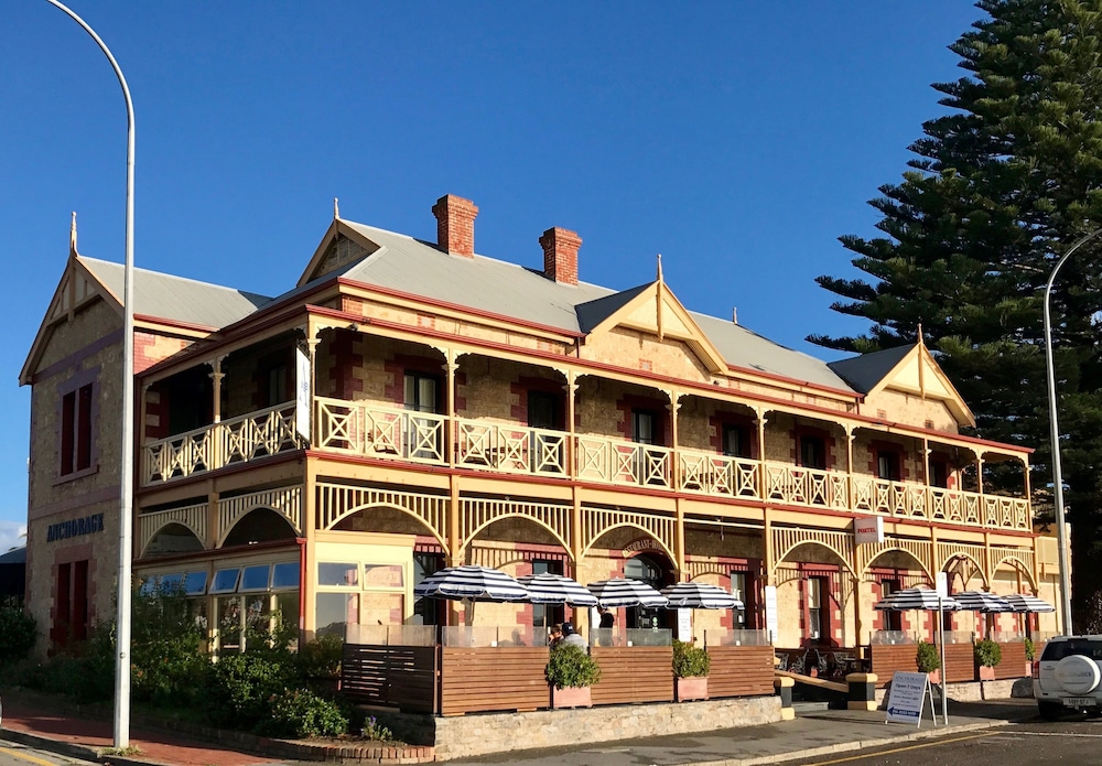 Anchorage Seafront Hotel - Victor Harbor