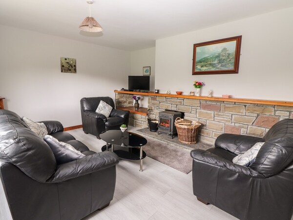 Lyreboy, Pet Friendly, With Open Fire In Glencar, County Kerry - County Kerry