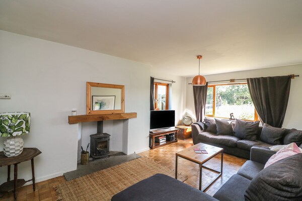 Mulberry Cottage, Pet Friendly, Country Holiday Cottage In Dartington - Ashburton