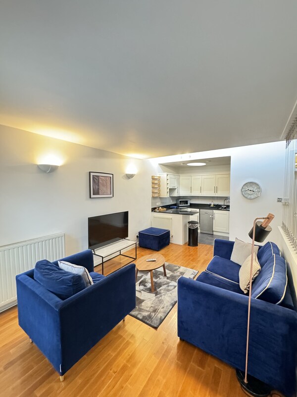The Heart Of Kensington Mews Private House | Centrally Located & Transport Links - Earls Court